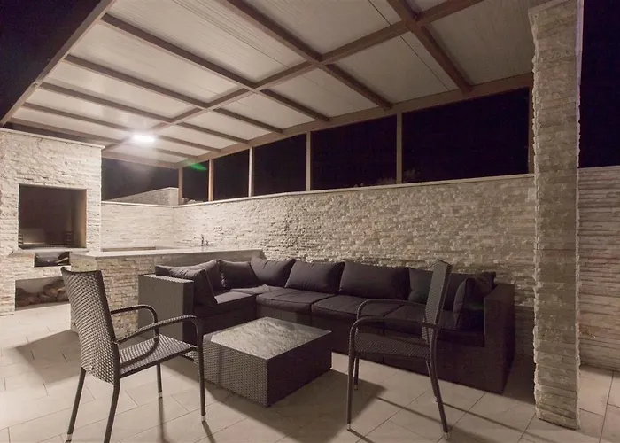 Of Murter, Two Bedroom 2 Apartman Murter