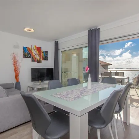 Of Murter, Two Bedroom 2 شقة *